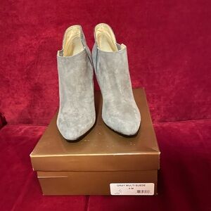 Audrey Brooke Gray Suede Abtory Bootie in Size 9
